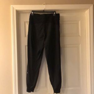 Lululemon joggers black size 10